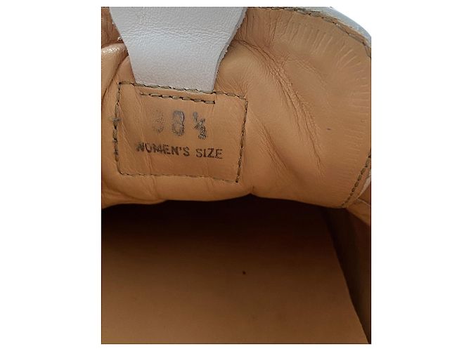 Tod's Tênis perfurado em couro nude - vista 9