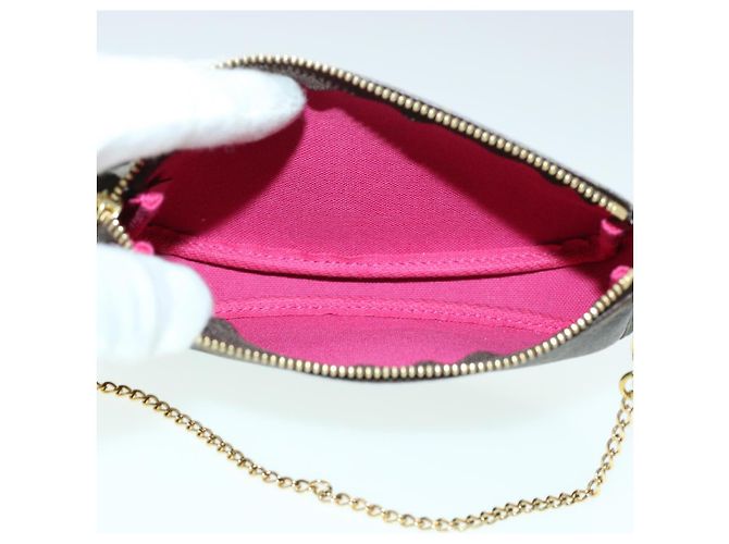 LOUIS VUITTON Vivienne Mini Pochette Accessoires Pochette M69752 Auth LV 41047A Monogramme - vue 10