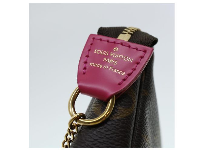 LOUIS VUITTON Vivienne Mini Pochette Accessoires Pochette M69752 Auth LV 41047A Monogramme - vue 18