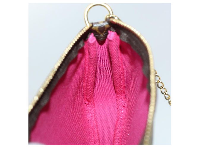 LOUIS VUITTON Vivienne Mini Pochette Accessoires Pochette M69752 Auth LV 41047A Monogramme - vue 19