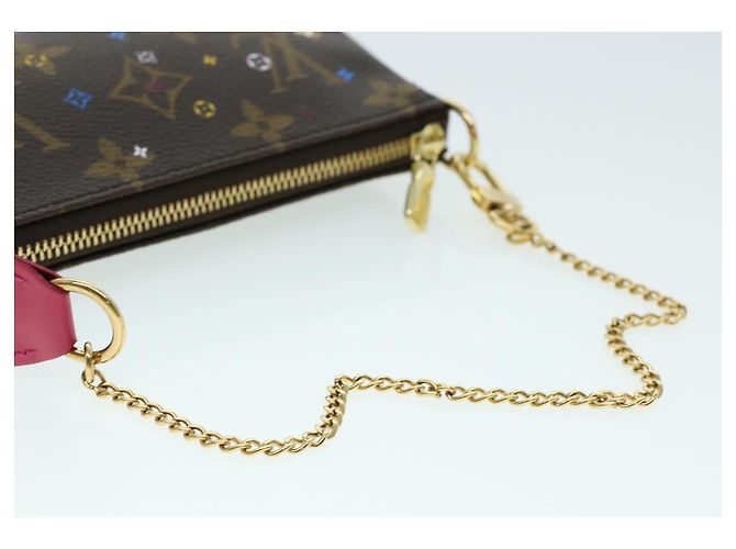 LOUIS VUITTON Vivienne Mini Pochette Accessoires Pochette M69752 Auth LV 41047A Monogramme - vue 7