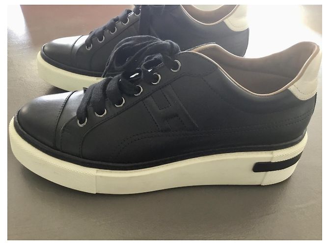 Hermès Ledersneaker Schwarz mit H Logo - Ansicht 3