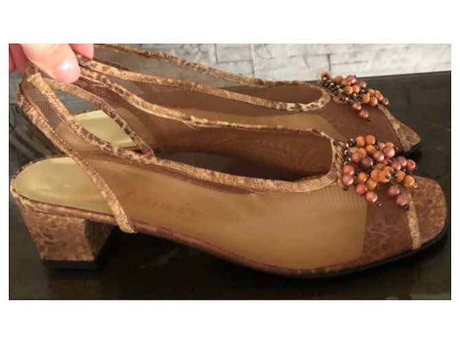 Autre Marque Sandali con tacco Azurée Marroni e Oro Pelle e Nylon Marrone - vista 3