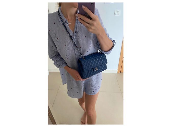 Borsa a mano Chanel Timeless Classic in pelle blu - vista 12