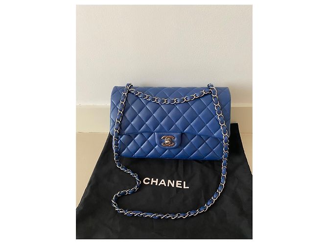Borsa a mano Chanel Timeless Classic in pelle blu - vista 2