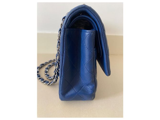 Borsa a mano Chanel Timeless Classic in pelle blu - vista 5