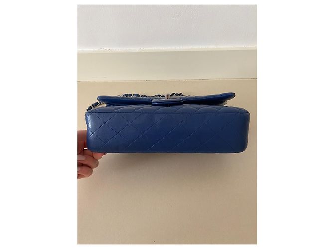 Borsa a mano Chanel Timeless Classic in pelle blu - vista 6