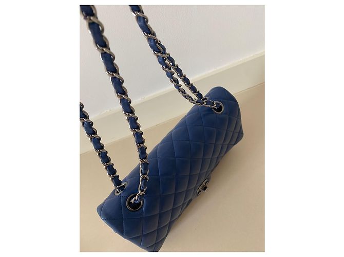 Borsa a mano Chanel Timeless Classic in pelle blu - vista 7