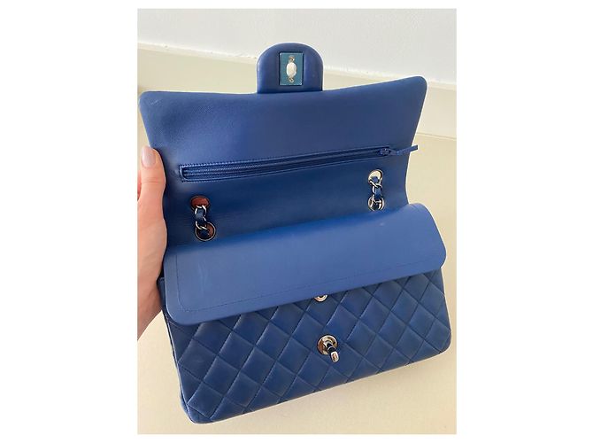 Borsa a mano Chanel Timeless Classic in pelle blu - vista 8
