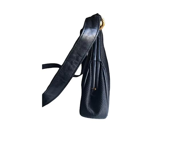 CHANEL  Handbags T.  silk Black - view 7