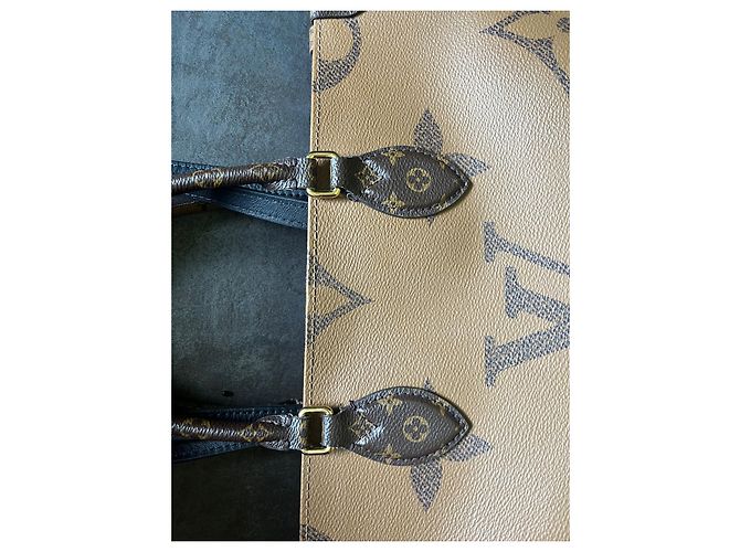 Louis Vuitton Onthego MM-Monogramm Rot Beige Hellbraun Schokolade Dunkelbraun - Ansicht 8
