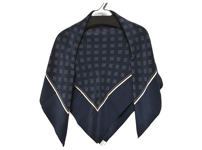 Timeless Chanel Azul marinho - vista 2