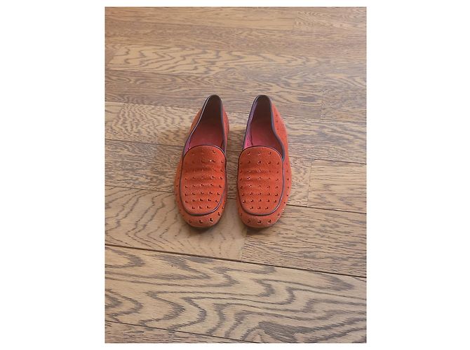 Mocassini Loewe in scamosciato rosso traforati - vista 11