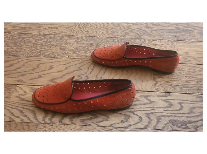 Mocassini Loewe in scamosciato rosso traforati - vista 9