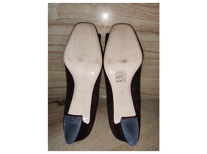 Décolleté Miu Miu in pelle di cervo marrone scuro con fiocco - vista 5