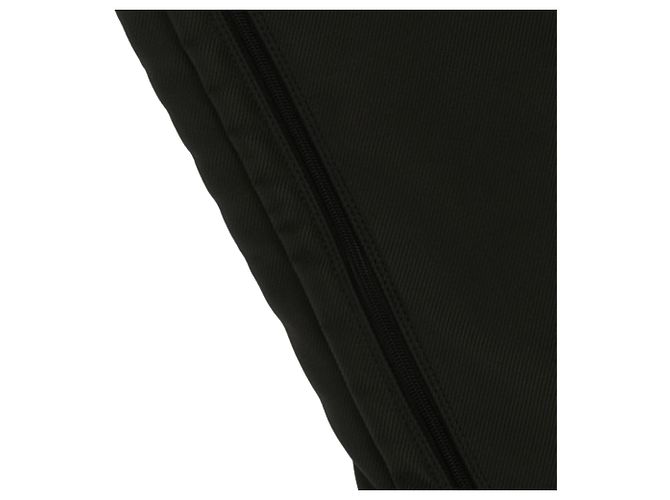 Porta abiti Louis Vuitton nero Taiga Gibeciere - vista 10
