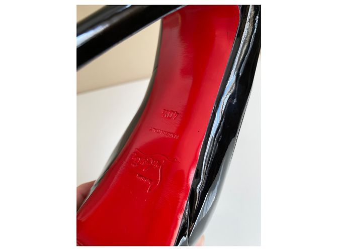 Décolleté Christian Louboutin in vernice nera Nero - vista 6
