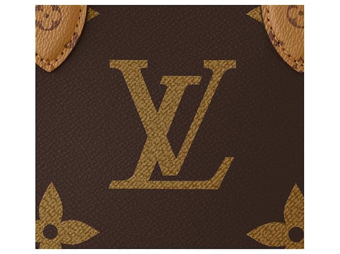 Louis Vuitton Monogramma LV Onthego PM Marrone - vista 4