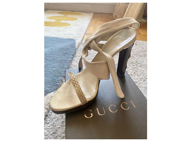 Sandali Gucci in pelle beige - vista 6