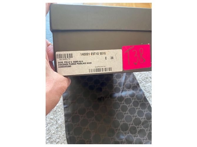 Sandali Gucci in pelle beige - vista 9