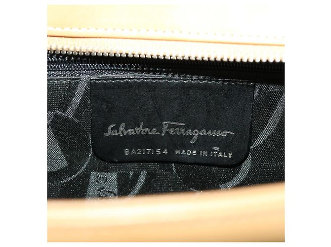Bolsa de ombro Salvatore Ferragamo de couro bege Auth cl519 - vista 19
