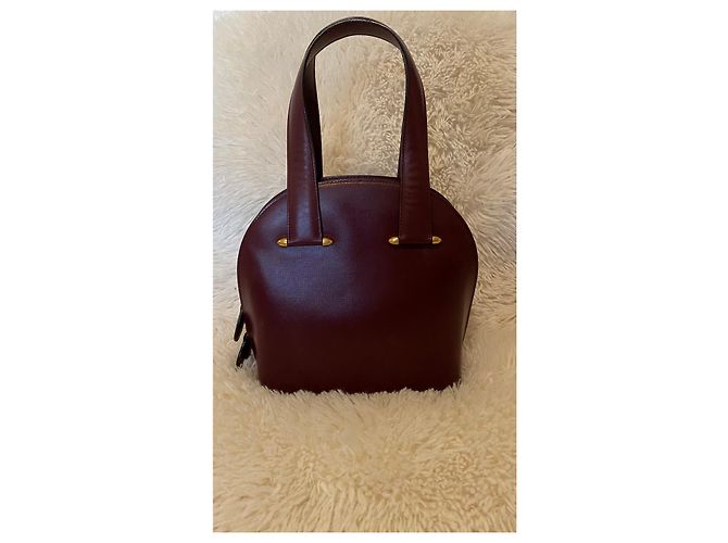 Bolsa de mão Cartier em couro vermelho escuro Bordeaux - vista 2