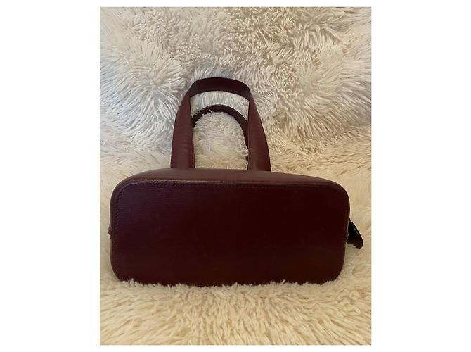 Bolsa de mão Cartier em couro vermelho escuro Bordeaux - vista 3