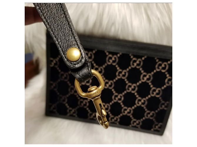 Pochette Marmont Gucci in velluto blu. Gold hardware - vista 3
