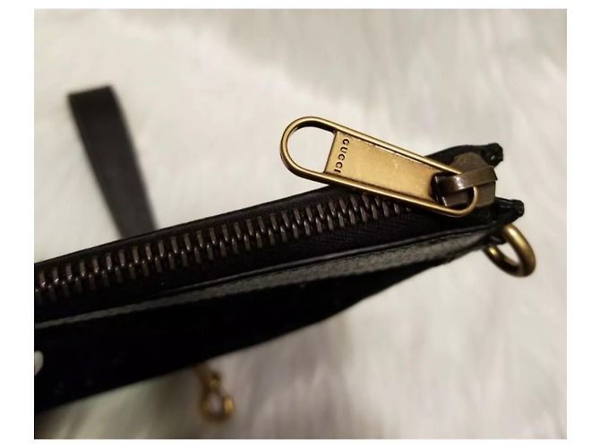Pochette Marmont Gucci in velluto blu. Gold hardware - vista 4