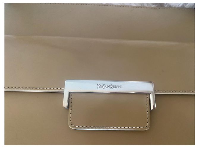 Borsa Yves Saint Laurent beige in vernice - vista 5