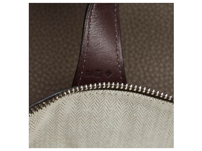 Hermès Marrone Victoria II 40 Marrone scuro - vista 9