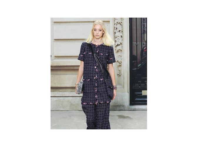 Timeless Chanel Fantasy Tweed-Jacke Blau Marineblau - Ansicht 2