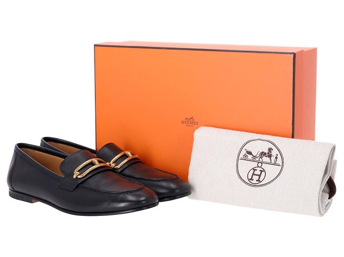 Roulis Hermès Colette Loafer with Gold Hardware in Black calf leather Leather - view 10