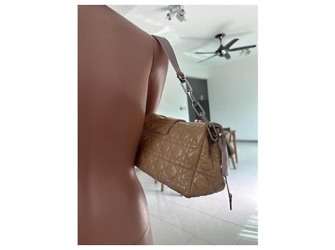 Christian Dior New Lock Chain Beige - view 2