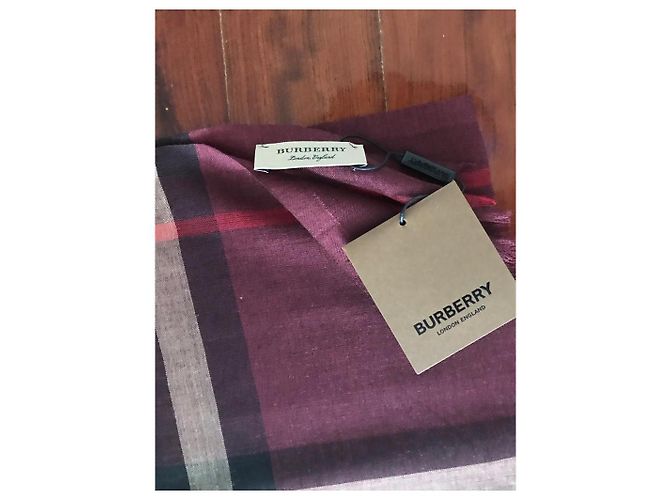 Burberry hat gestohlen - Ansicht 4