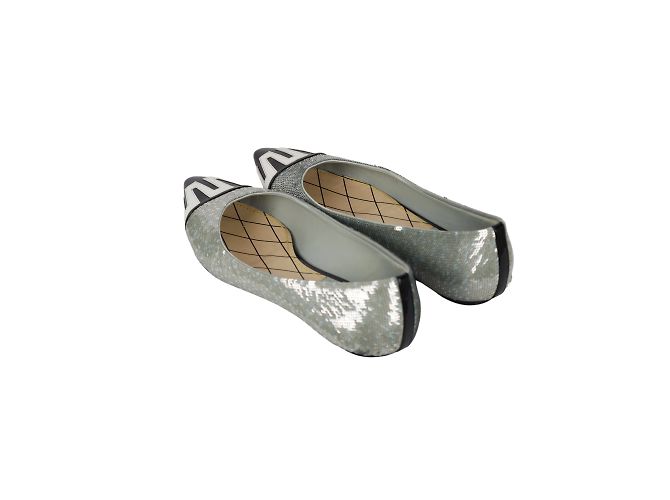 Louis Vuitton Scarpe a punta con paillettes Multicolore - vista 3
