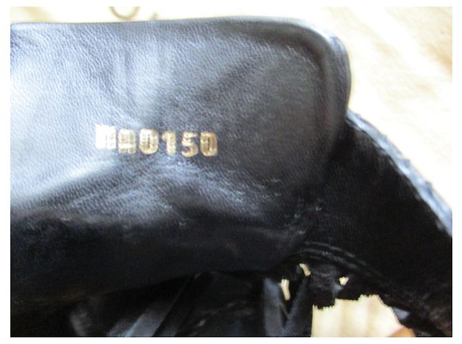 Louis Vuitton Sandali in pelle, frangia, 38IT. Nero - vista 6