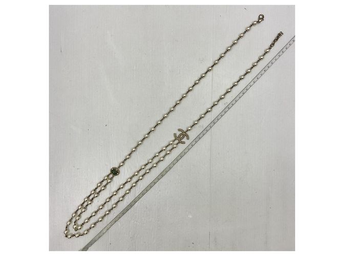 Chanel CC A15C Crociera Dubai 2015 Scatola per collana lunga con perle con logo D'oro - vista 14