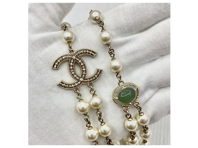Chanel CC A15C Crociera Dubai 2015 Scatola per collana lunga con perle con logo D'oro - vista 15