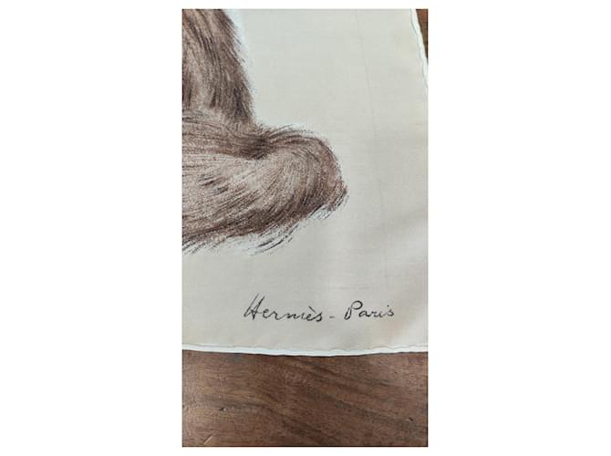 Carré Hermès Chatta Persans Beige - vista 2