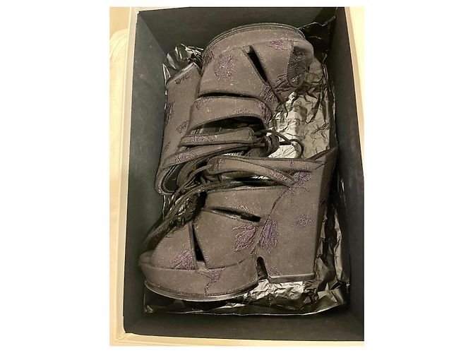 Yves Saint Laurent Tacco a zeppa YSL Tribute in broccato di seta Nero Porpora - vista 10