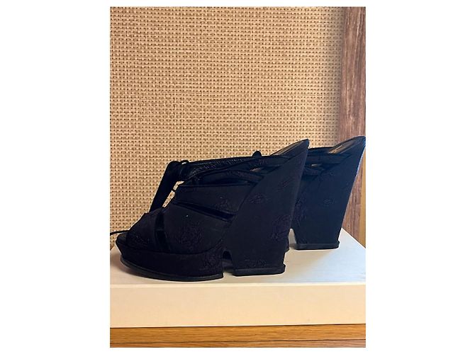 Yves Saint Laurent Tacco a zeppa YSL Tribute in broccato di seta Nero Porpora - vista 15