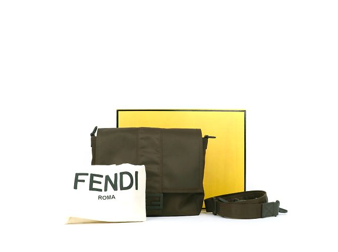 FENDI - Borsa Messenger Baguette in Nylon Cachi - vista 7