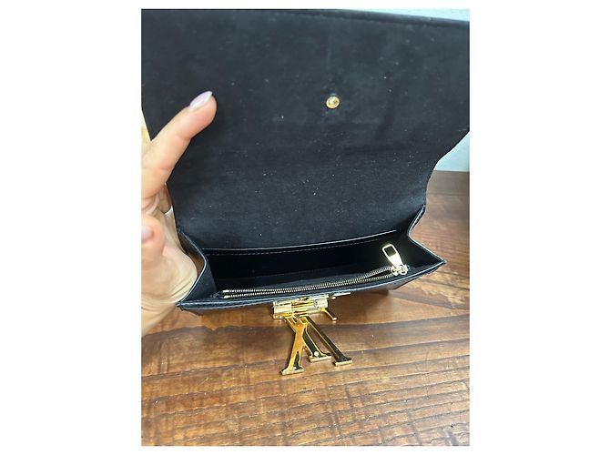 Louis Vuitton Louise MM Pelle Verniciata Nera Nero - vista 7