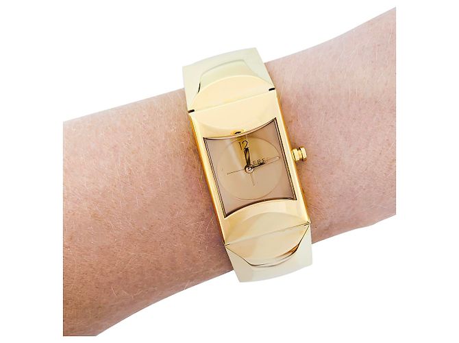 Montre Fred, "Cut", or jaune. - vue 2