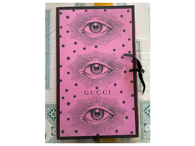 nuevo abanico gucci modern future con bo - vista 3