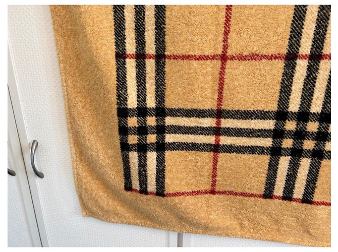 Drap éponge Burberry Check en coton noir beige - vue 5