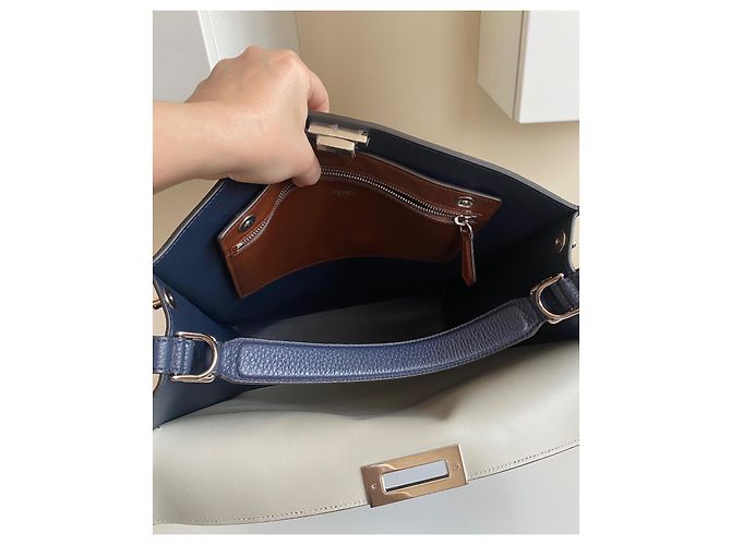 Borsa Fendi Peekaboo ISeeU blu in pelle - vista 7