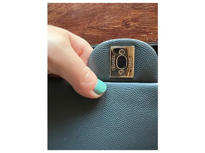 Chanel Mini Timeless Borsa in pelle granulata blu - vista 11