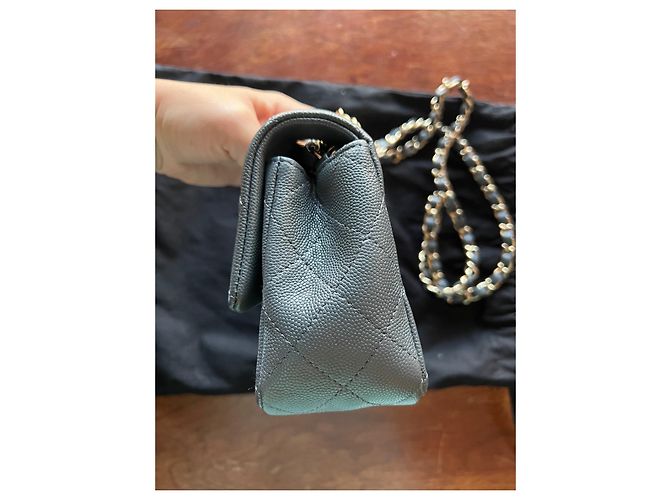 Chanel Mini Timeless Borsa in pelle granulata blu - vista 3